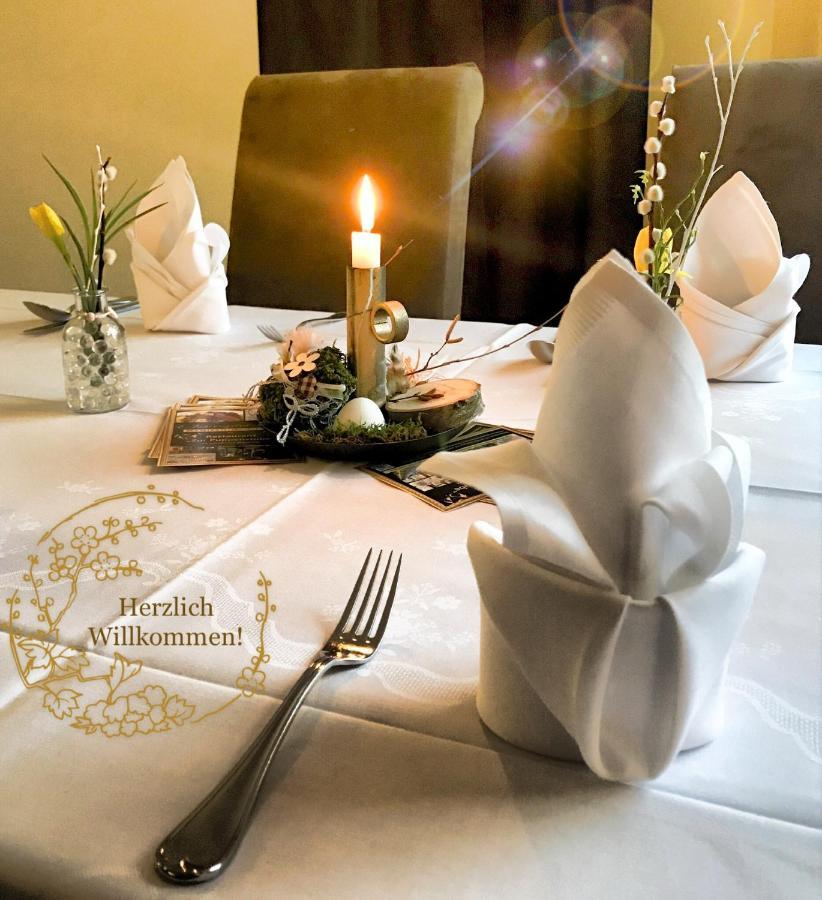 Restaurant und Pension Zur Puppenstube Stolpen Bagian luar foto