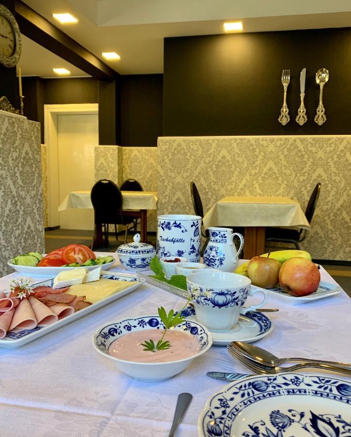Restaurant und Pension Zur Puppenstube Stolpen Bagian luar foto